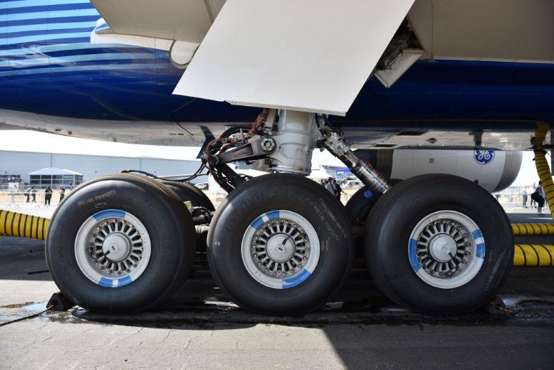 777X landing gear